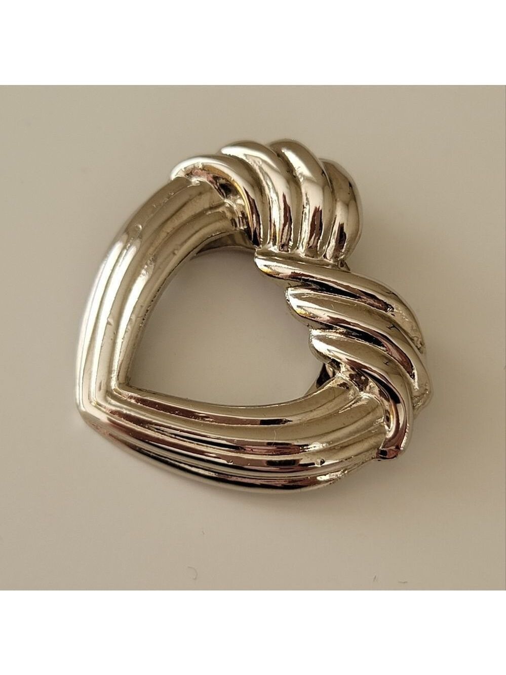 Scarf Clip 𝅺Silver Tone Heart Scarf Clip #0384